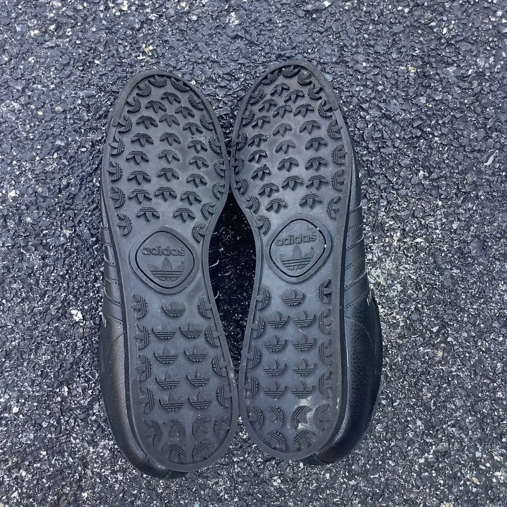 Adidas Samoa Mens Shoes Triple Black Leather Sneakers G22596 Size 13